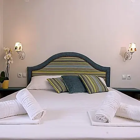 Parthenon Art Executive Wing-seaside Collection Otel *